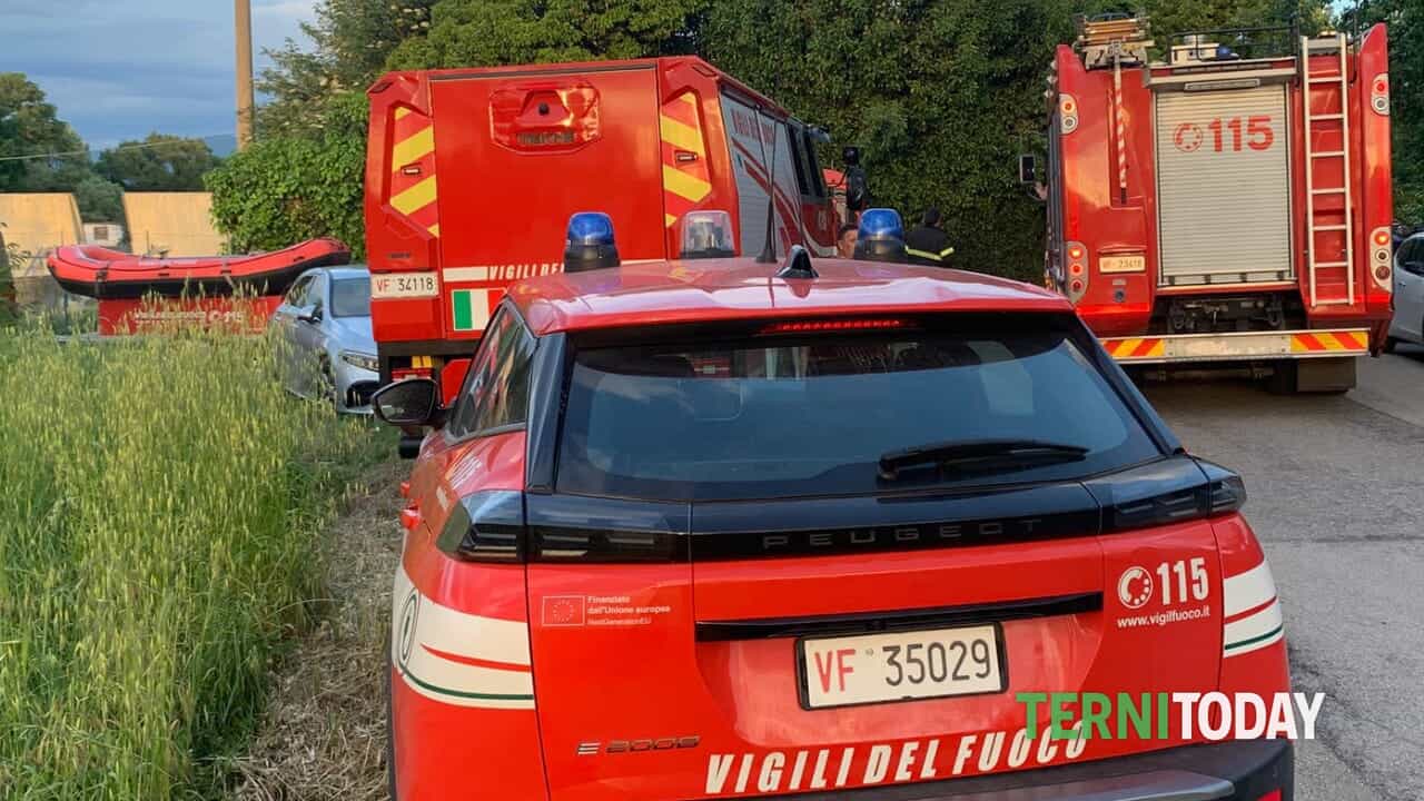Interventions spectaculaires : hélicoptère des pompiers et plongeurs en action !