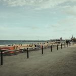 Barcelona renforce la sécurité des plages : plus de policiers contre la musique trop forte !