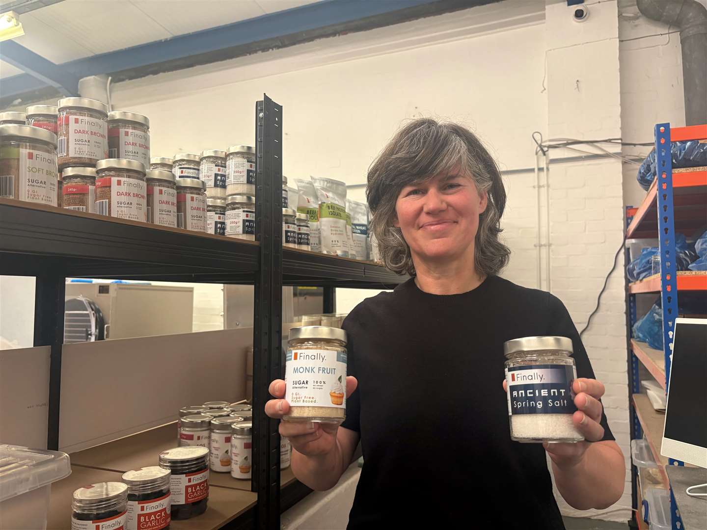 Cathy avec une alternative au sucre et du sel