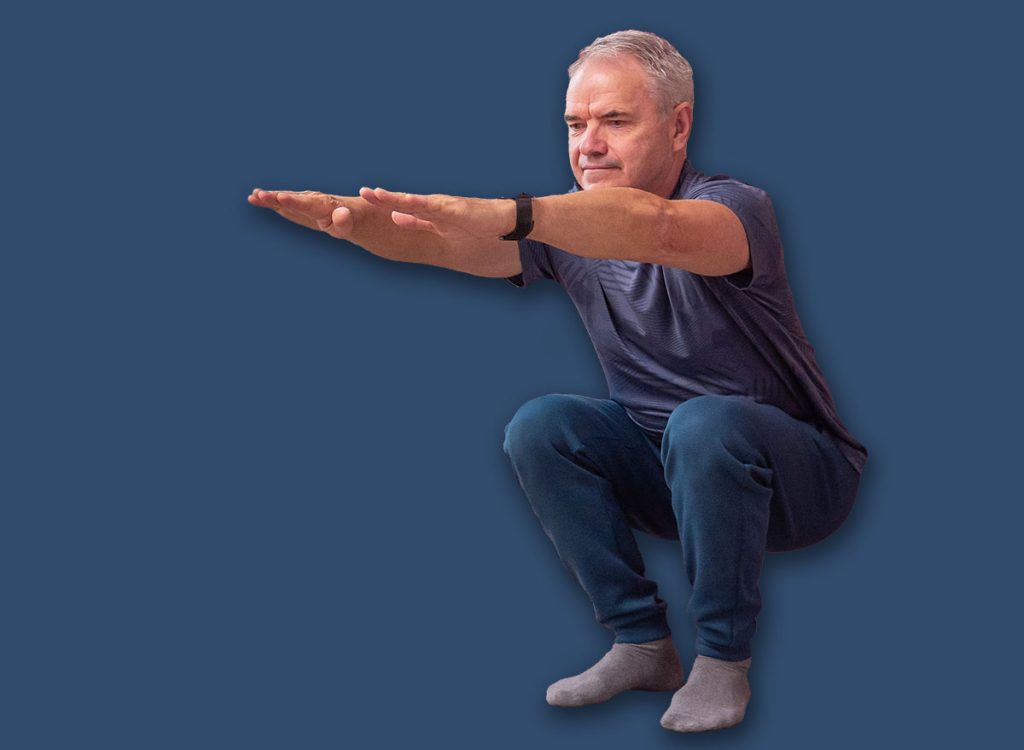 5 Exercices Matinaux pour Renforcer les Jambes des Hommes de Plus de 60 Ans
