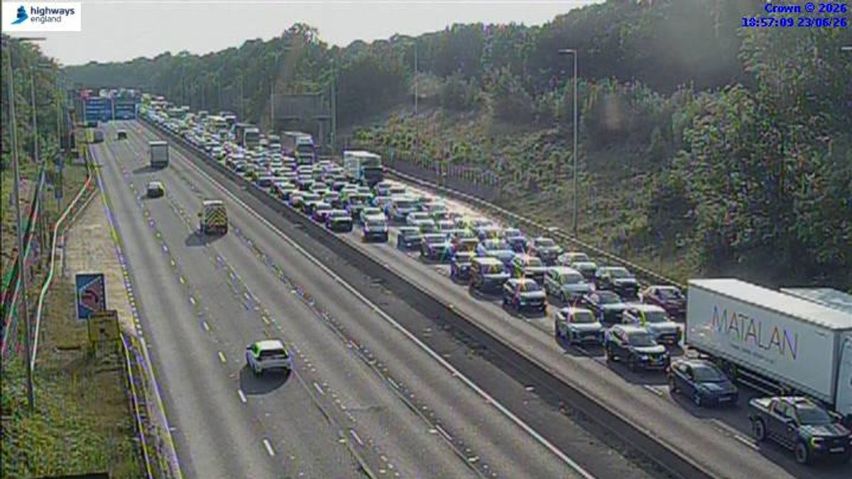Accidents à M62 : embouteillages majeurs près de l'échangeur d'Eccles