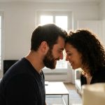 Adieu aux grands discours : le pouvoir des simples mots du quotidien pour renforcer un couple