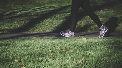 Marcher est une forme d'exercice sous-estimée. Marcher est une forme d'exercice sous-estimée.
