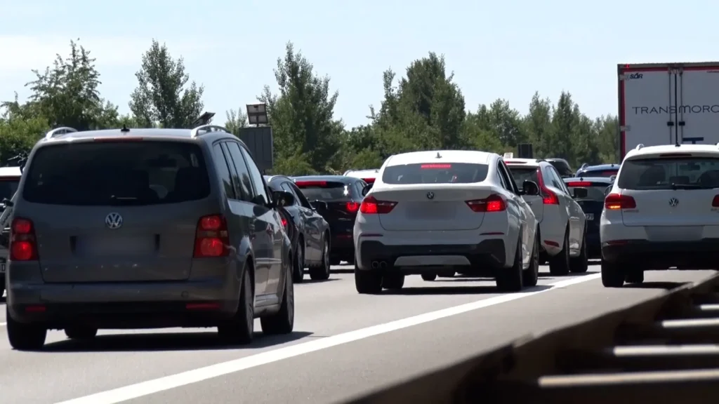 Départ en vacances d'été : Attendez-vous à d'énormes bouchons en Nordallemand!