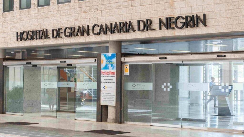 Femme de 61 ans dans un état critique après une chute dans un ravin à Gran Canaria