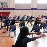 Instructeurs d'exercice plus âgés, une source de motivation pour leurs pairs