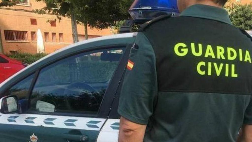 Jeunes de Pontevedra dénoncent la diffusion d'images truquées de nu par IA