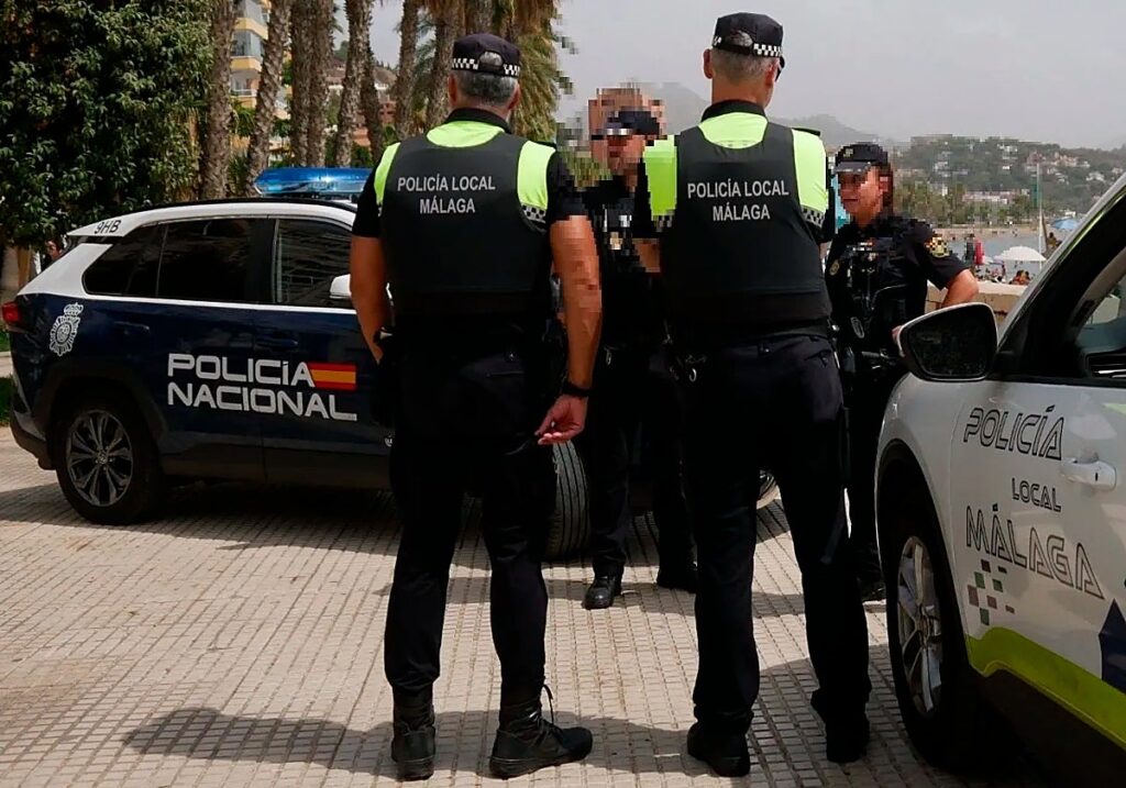 Málaga : un homme poignardé à coups de ciseaux pour voler son portable