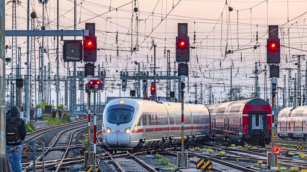 Panne technique : Perturbation des trains à l’échelle nationale – Le trafic reprend enfin après des heures