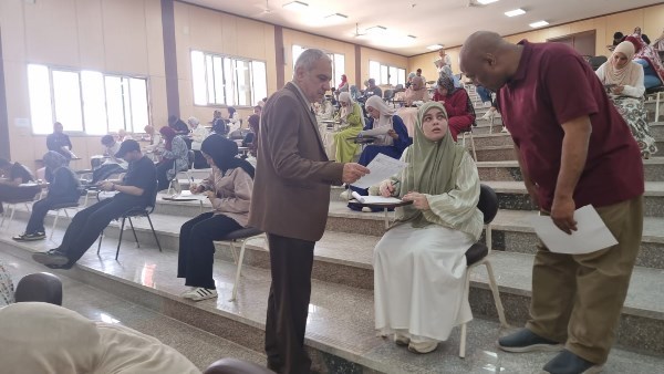 Suivi des examens universitaires à Aswan et maîtrise d’un incendie à la centrale électrique