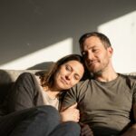 Sur le chemin de l'harmonie : la révélation d'une psy de couple sur le poids des choix communs.