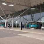 Gatwick : les frais de dépose-parking les plus élevés du Royaume-Uni et comparatif des tarifs 'kiss and fly'