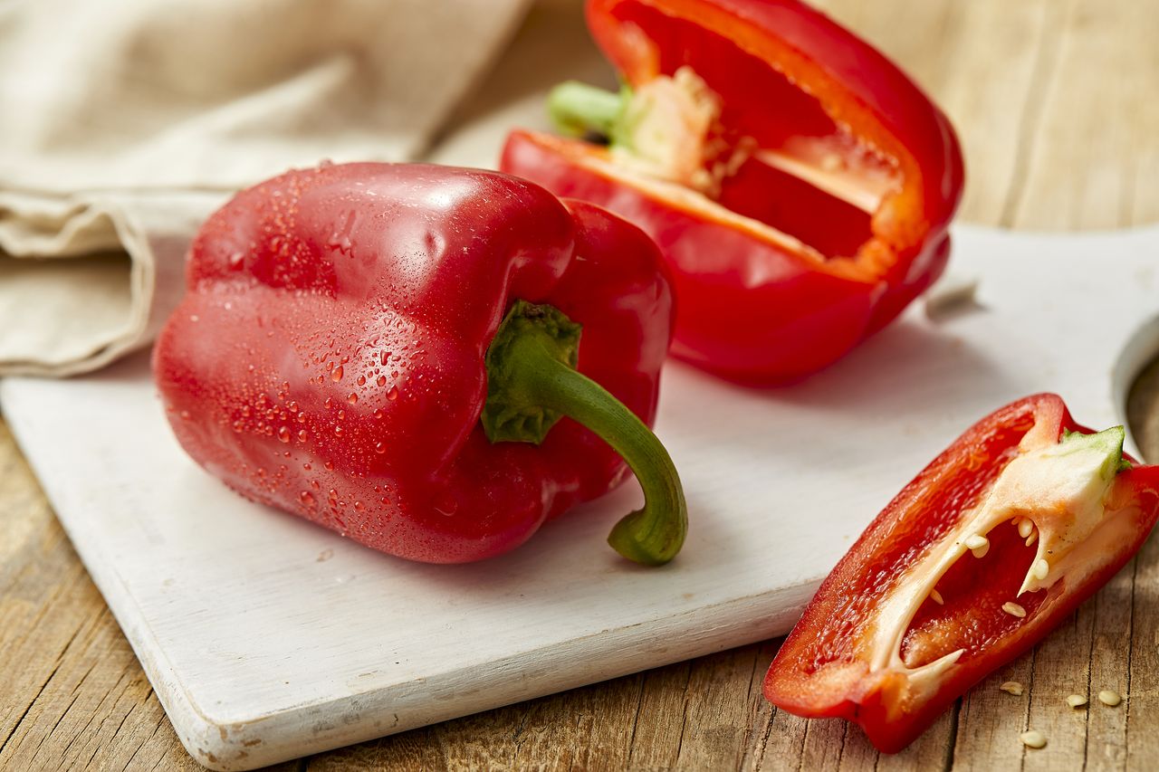 Le poivron rouge contient le double de la valeur quotidienne recommandée en vitamine C.