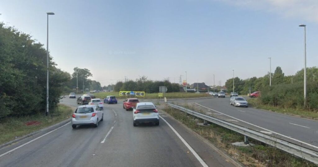 A120 fermé suite à un accident au rond-point de Galley's Corner