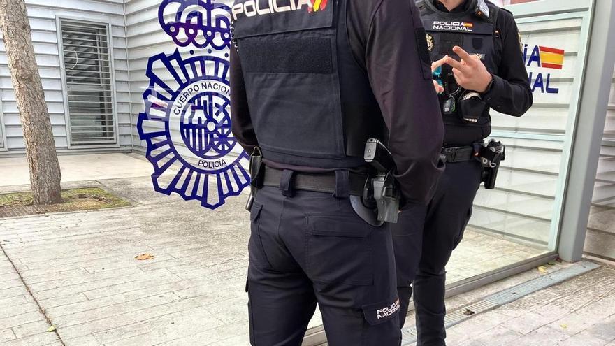 Alicante : Un héros poignardé en défendant une femme d'une agression