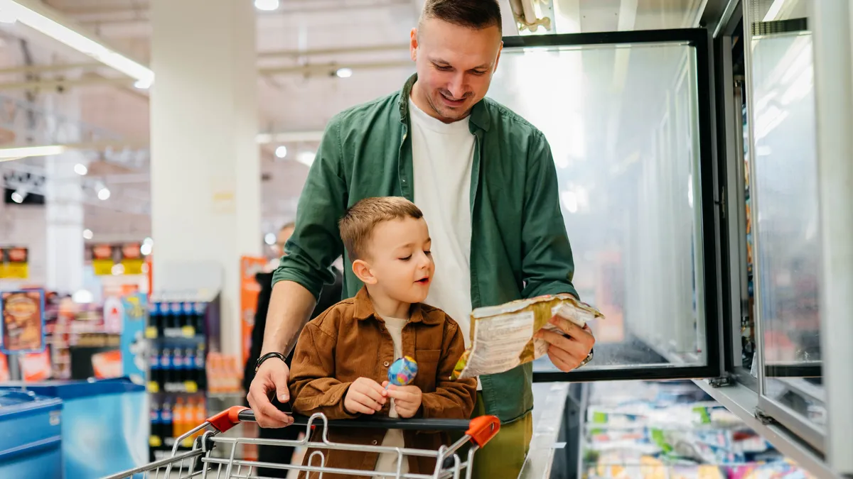 De nombreux aliments pour tout-petits ne respectent pas les normes de santé : étude révélatrice