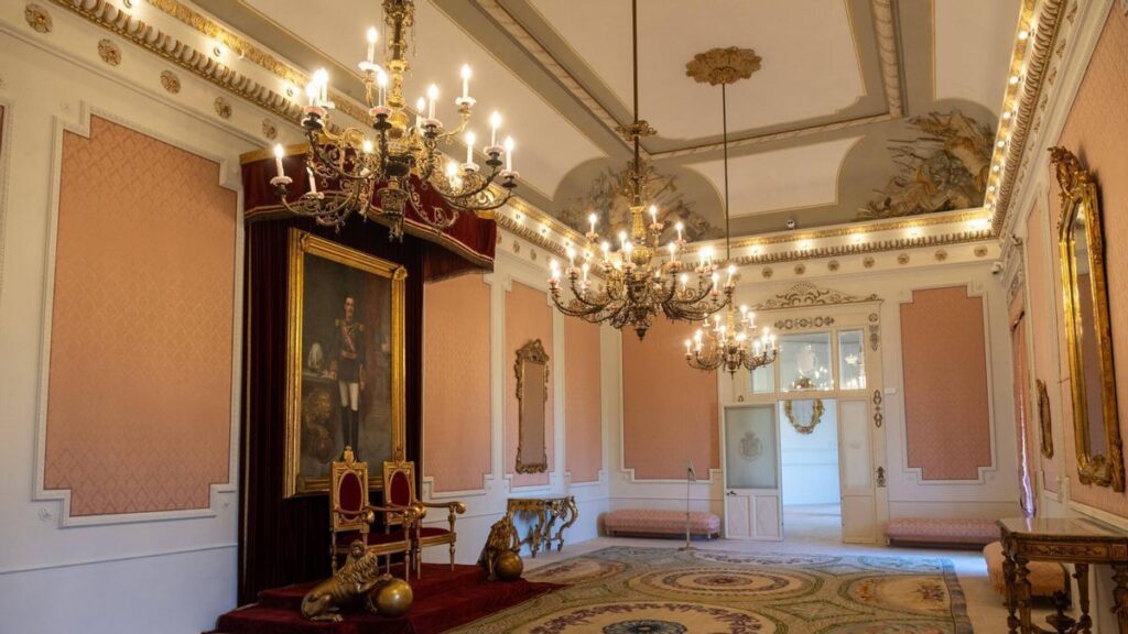 Découvrez La Almudaina de Palma : réouverture et trésor royal à Mallorca !