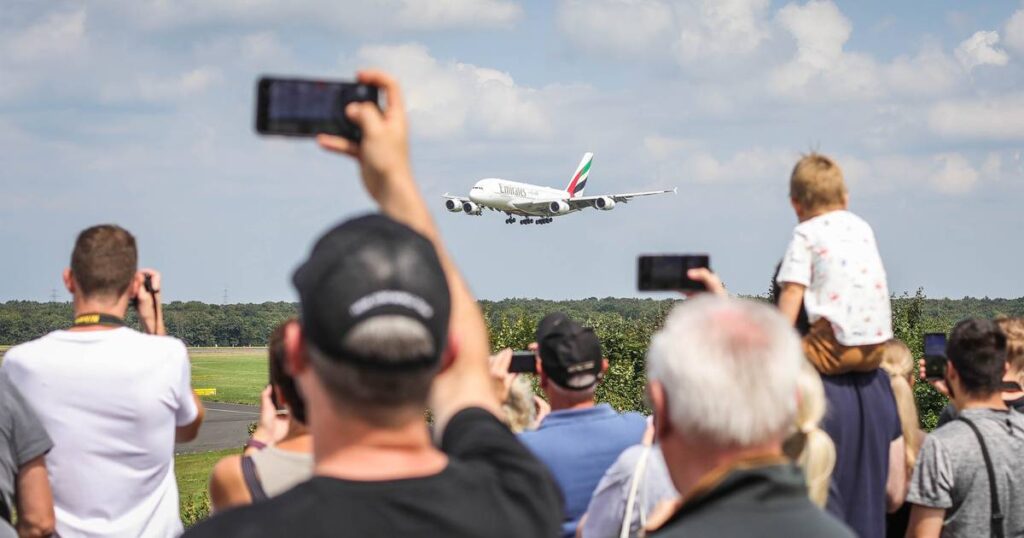 Düsseldorf : 6500 billets pour la terrasse des visiteurs !