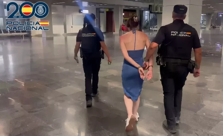 Fugitive arrêtée par la police après avoir escroqué plus de 300 000 £ !