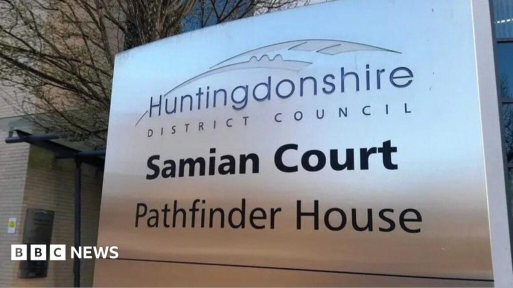 Huntingdonshire : Démission d'un nouveau conseiller de Reform UK