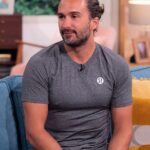 Joe Wicks révèle qu'il fait du sport pour éviter de crier sur ses enfants : la peur d'être agressif comme ses parents.