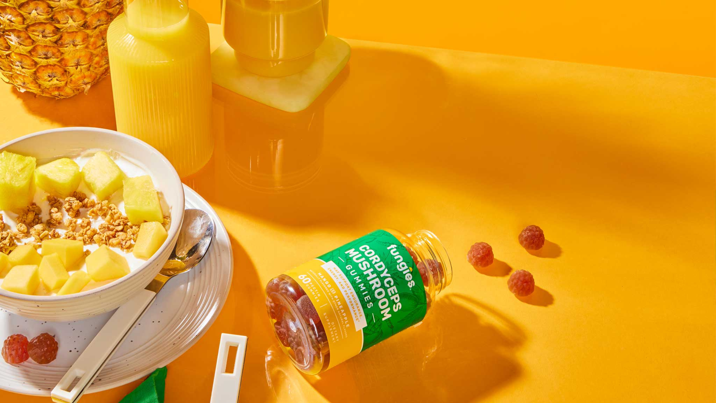 gumies de champignon sur fond orange