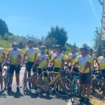 L'incroyable aventure de dix jeunes et de leur curé cycliste, Don Francesco