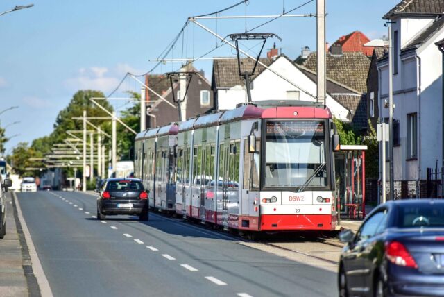 Un tram de la ligne U43 circule à Dortmund.