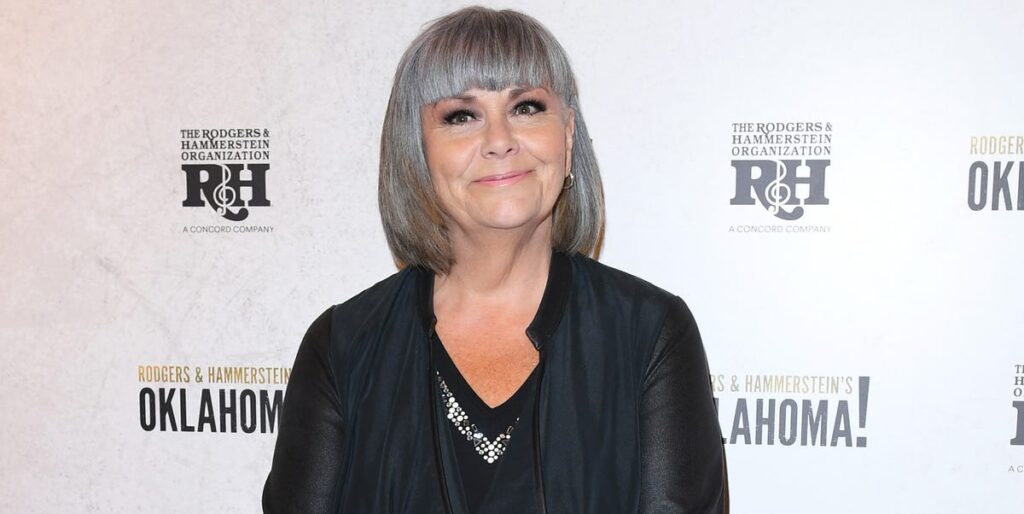 Dawn French, 68 ans : comment elle a perdu 7,5 pierres en marchant, une méthode simple mais redoutable !