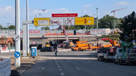 Depuis le 6 août, le Schmidtstedter Knoten est inactif. Schmidtstedter Knoten à Erfurt complètement bloqué