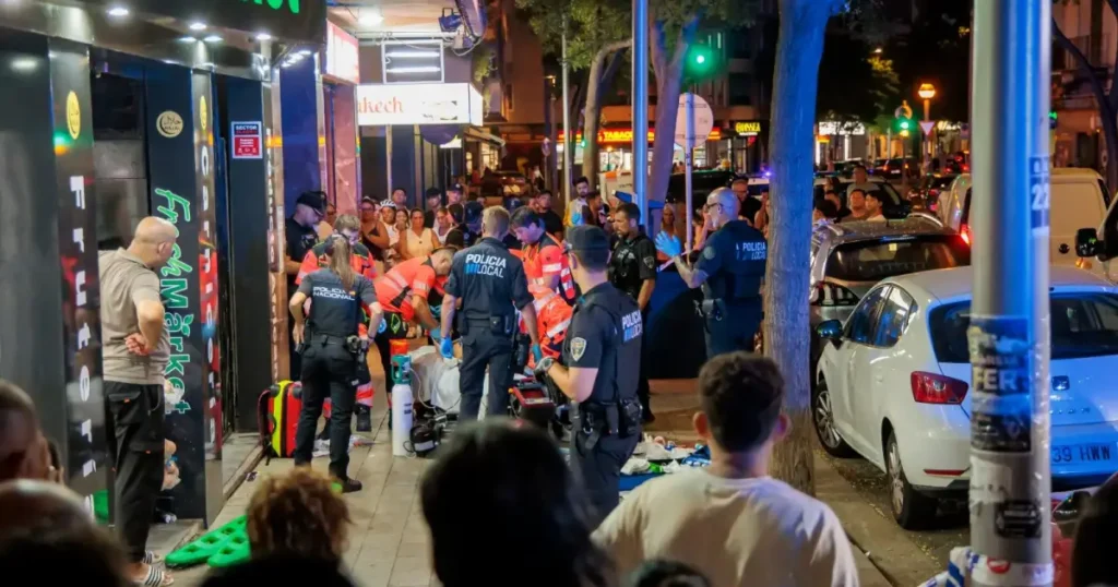 Une jeune de 21 ans chute du cinquième étage à Pere Garau et est gravement blessée