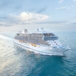 Un yacht de luxe avec un œuf Fabergé à bord