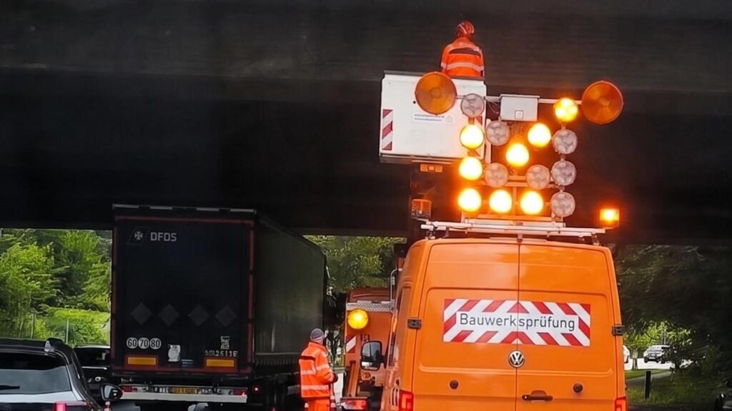 A1 Barrée à Bargteheide : Urgence de Réparation d'une Autoroute Endommagée