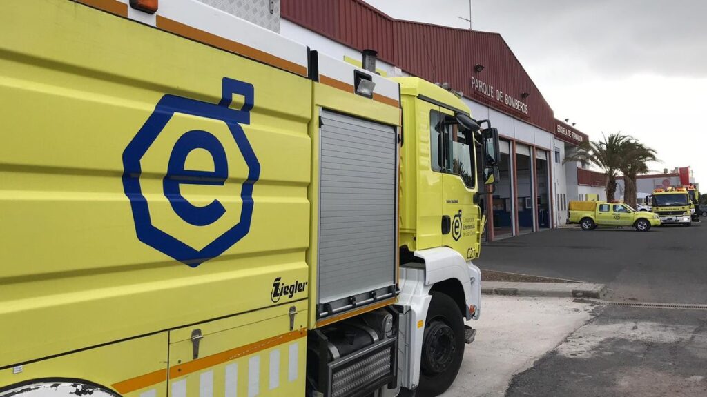 Accident de voiture à Telde : les pompiers découvrent un véhicule abandonné et des occupants introuvables