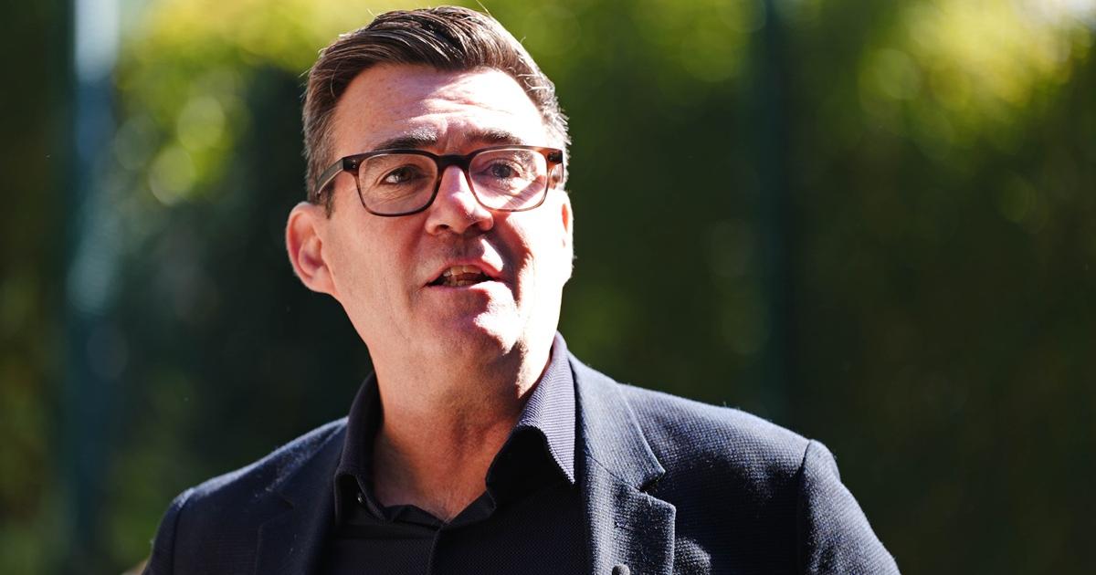 Burnham annonce une chasse aux boutiques de paris et de vape