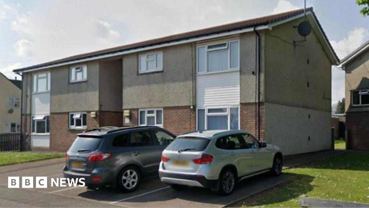 Fille de 14 ans s'évanouit après avoir dormi dans un appartement moisi à Chepstow