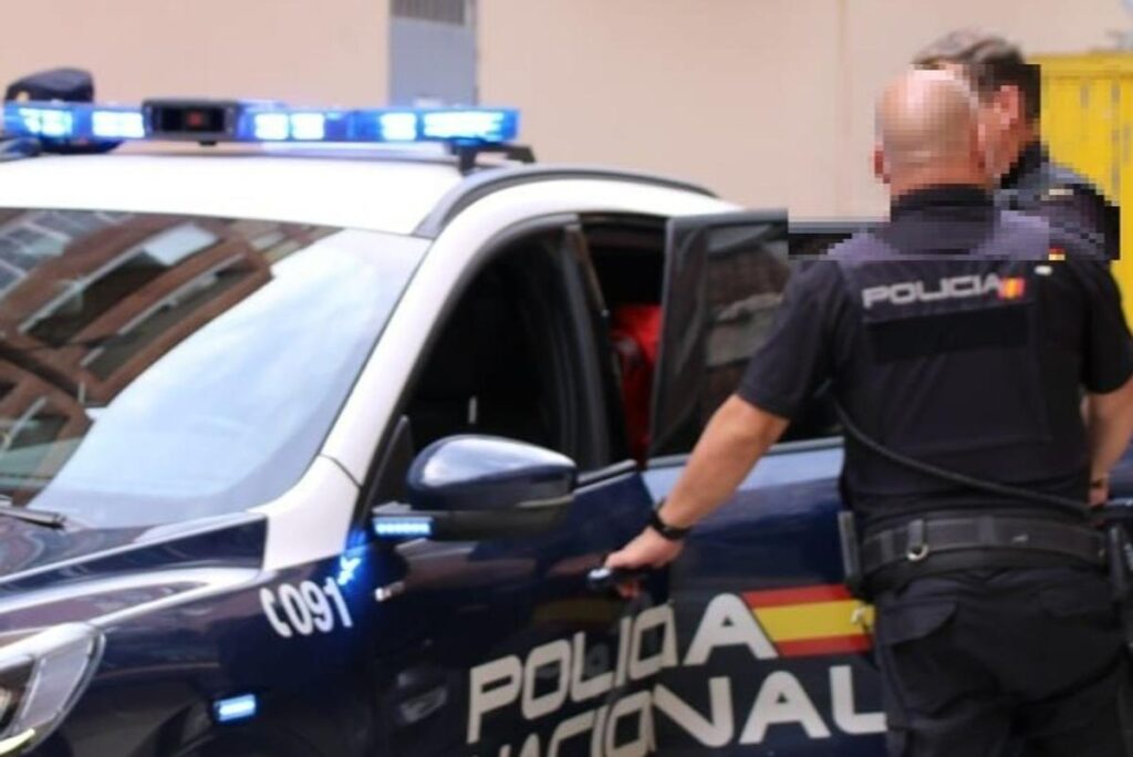 Homme arrêté à Salamanca pour vente de hachisch à des passagers de voiture