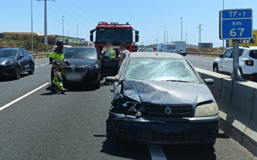 Intervention des pompiers à Tenerife dans deux accidents de la TF-1