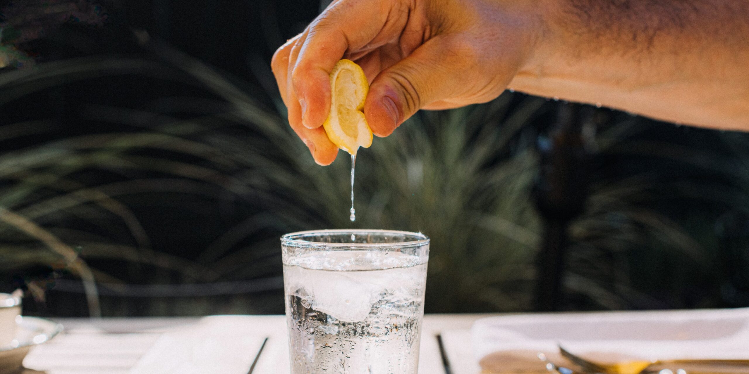 Les vérités sur l'eau citronnée pour maigrir, révélées par des diététiciens