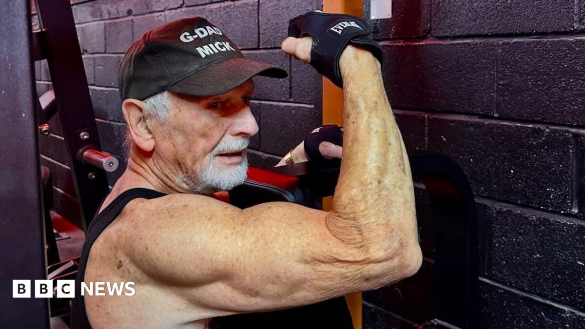 Papier-mâché Papi, 88 ans, devient une star de TikTok !