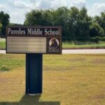 Parents d'Austin ISD en émoi après la fermeture de Paredes