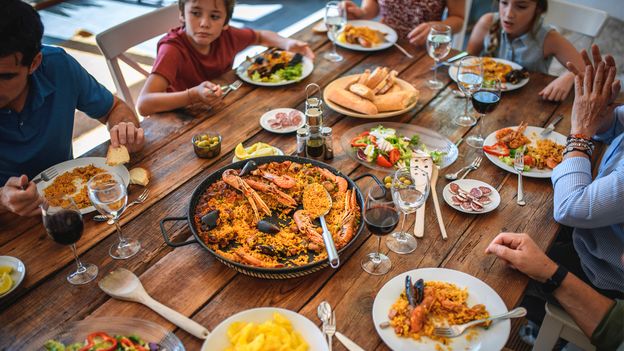 Réinventons nos repas : quelle est la meilleure heure pour dîner ?