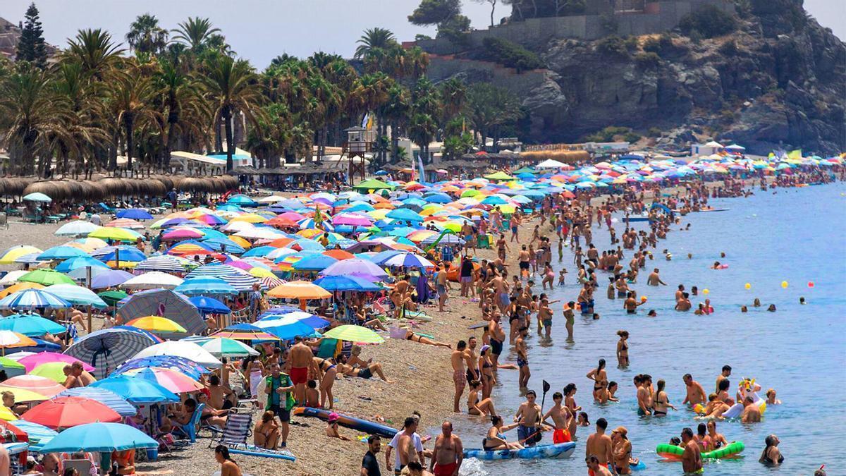 Toutes les plages d'Andalousie ouvertes, sauf une !