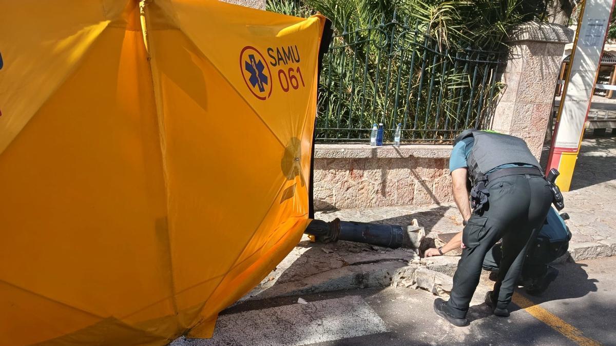 Tragédie à Valldemossa : une victime et un blessé après la chute d'une lampe après un accident de bus