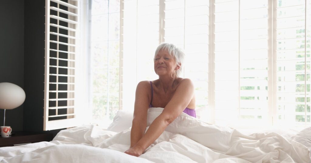 Un Étirement Essentiel à Pratiquer en Vieillissant
