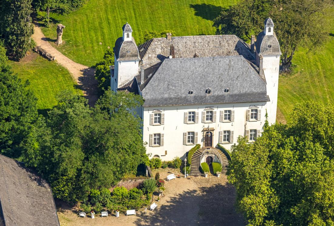 Vue aérienne du château de Lauersfort, Moers, NRW