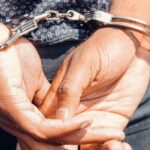 Un couple arrêté pour maltraitance sur leur enfant de deux ans