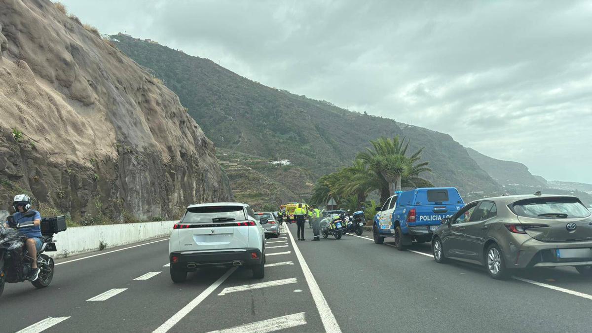 Mort tragique d'un motard sur l'autoroute du nord de Tenerife
