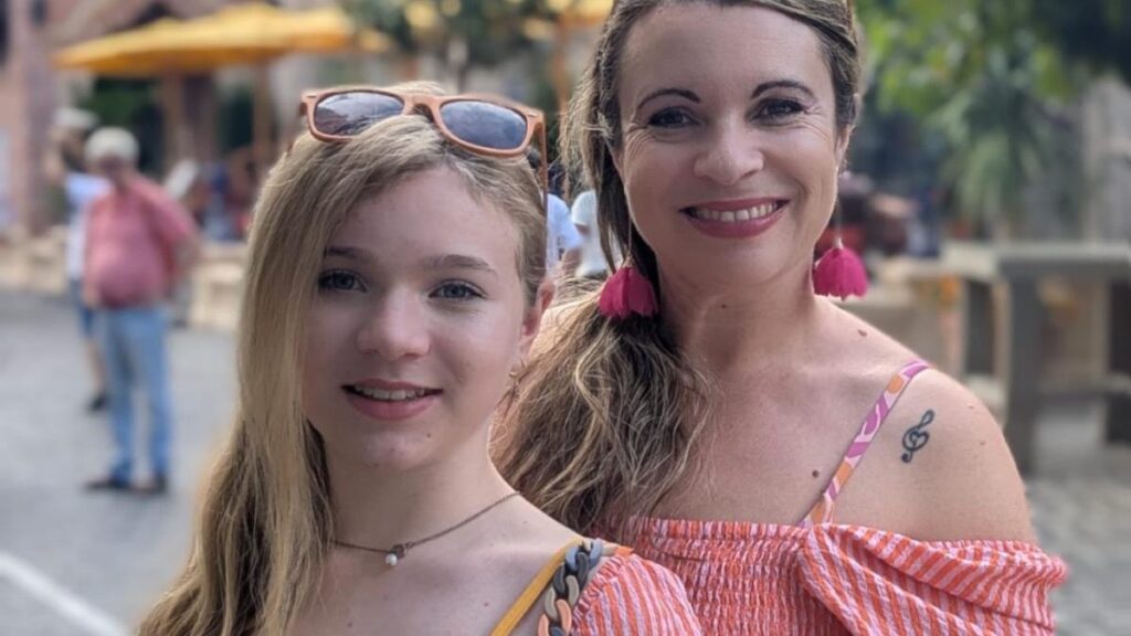 Musique : le lien spécial entre Dina Regniet et sa fille au Europa-Park