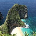 Femme australienne décède après une chute d'une falaise prisée à Nusa Penida près de Bali
